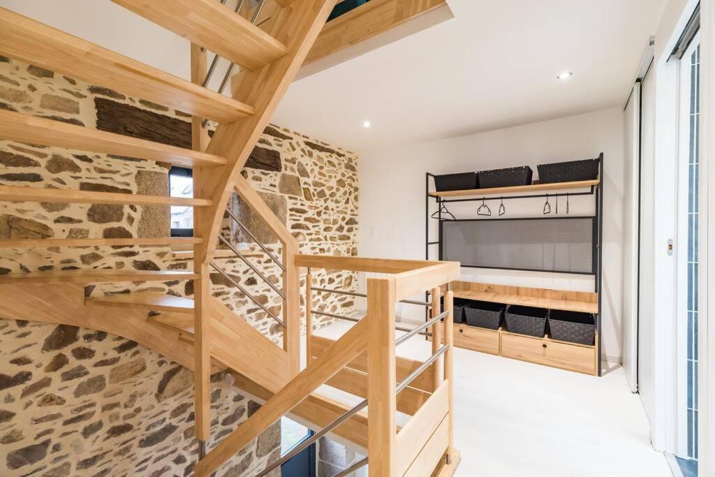 Manoir De Kervegan : Le Logis Du Grand Couchant Holiday home Lannion