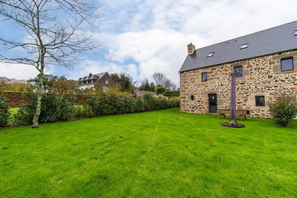 Holiday home Manoir De Kervegan : Le Logis Du Grand Couchant *